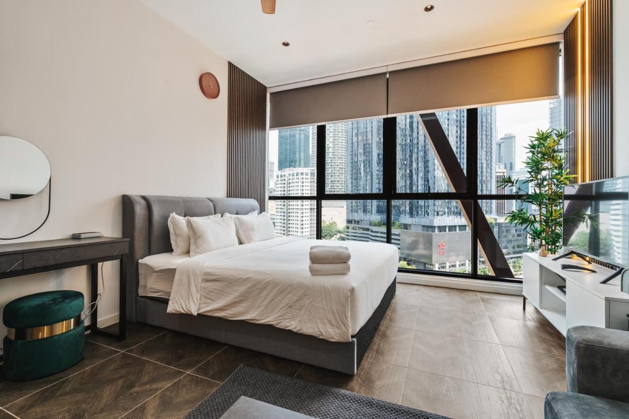 Scarletz Klcc Apartments By Soulasia Kuala Lumpur Buitenkant foto